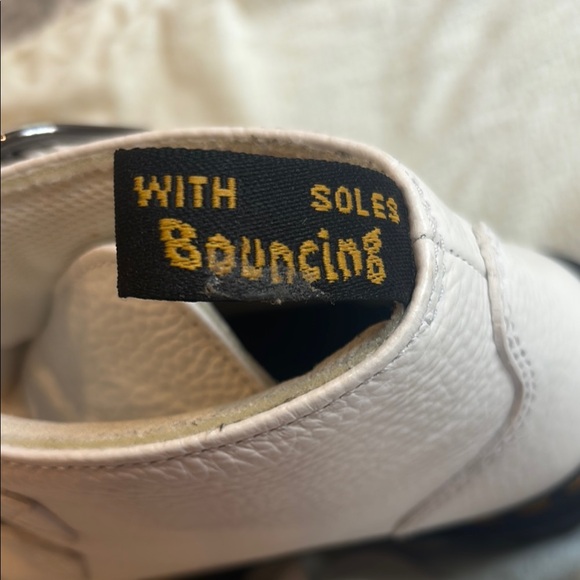 Dr. Martens Devon Heart Milled Napa leather platforms. Brand new never worn. - Picture 9 of 10